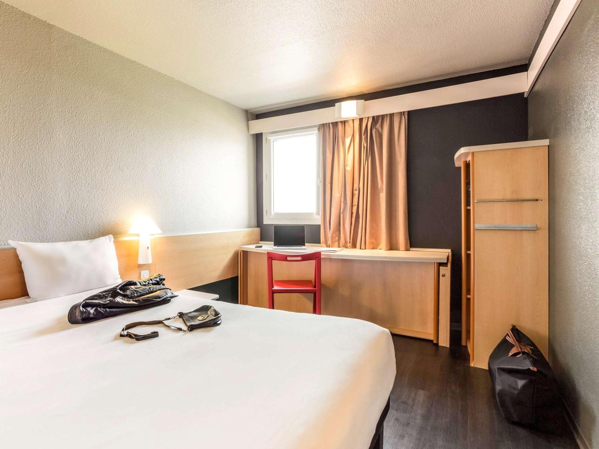 Ibis Pau Lescar Hotel ภายนอก รูปภาพ